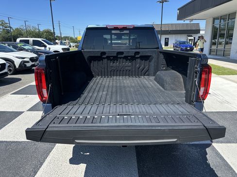 Used 2025 GMC Sierra 1500 Denali Ultimate AWD/4WD image 5