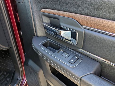 Used 2017 RAM 1500 Laramie w/ Convenience Group image 27