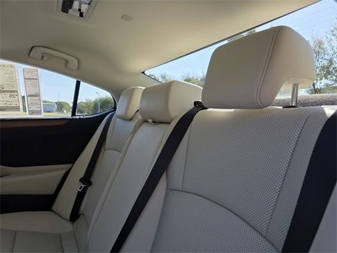 New 2025 Lexus ES 350 w/ Premium Package image 16