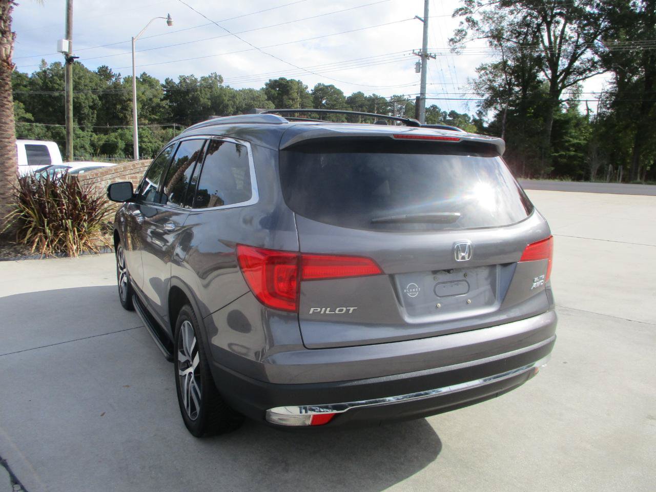 Used 2018 Honda Pilot Elite image 9