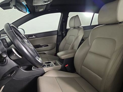 Certified 2022 Kia Sportage Nightfall Edition w/ Nightfall Fwd Premium Package image 15
