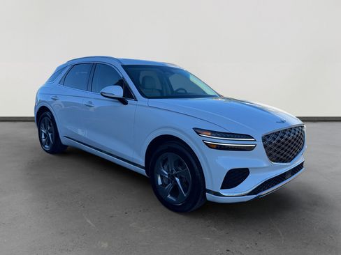 Used 2026 Genesis GV70 2.5T Select image 7