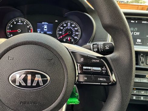 Used 2019 Kia Optima LX image 31