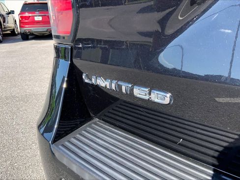 Used 2020 Ford Expedition Max Limited RWD image 10