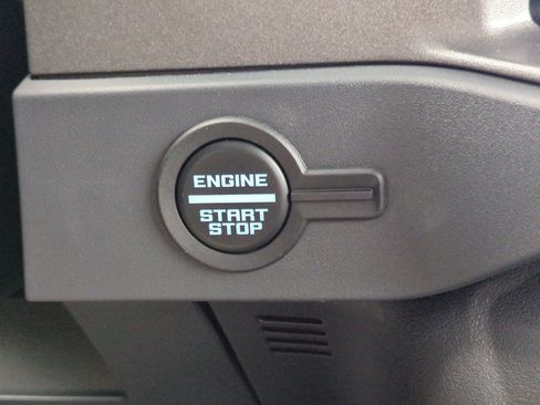 Used 2025 Ford Bronco Badlands AWD/4WD image 27