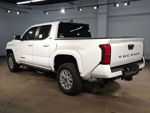 New 2026 Toyota Tacoma SR5 RWD image 5