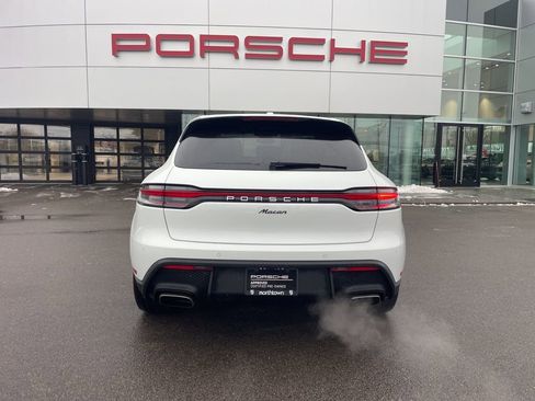 Certified 2025 Porsche Macan image 6