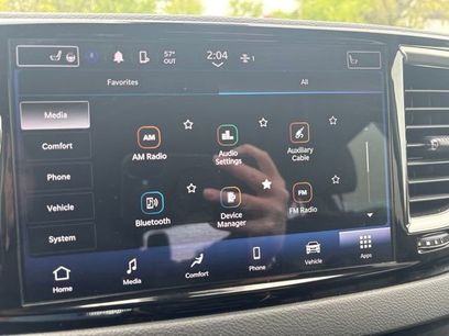Used 2023 Chrysler Pacifica Touring-L