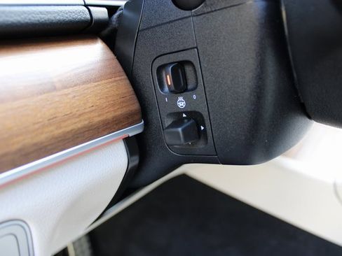 Used 2022 Mercedes-Benz GLS 580 4MATIC image 21