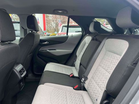 Used 2024 Chevrolet Equinox LS image 28