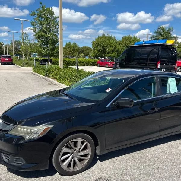 Used 2018 Acura ILX FWD image 2