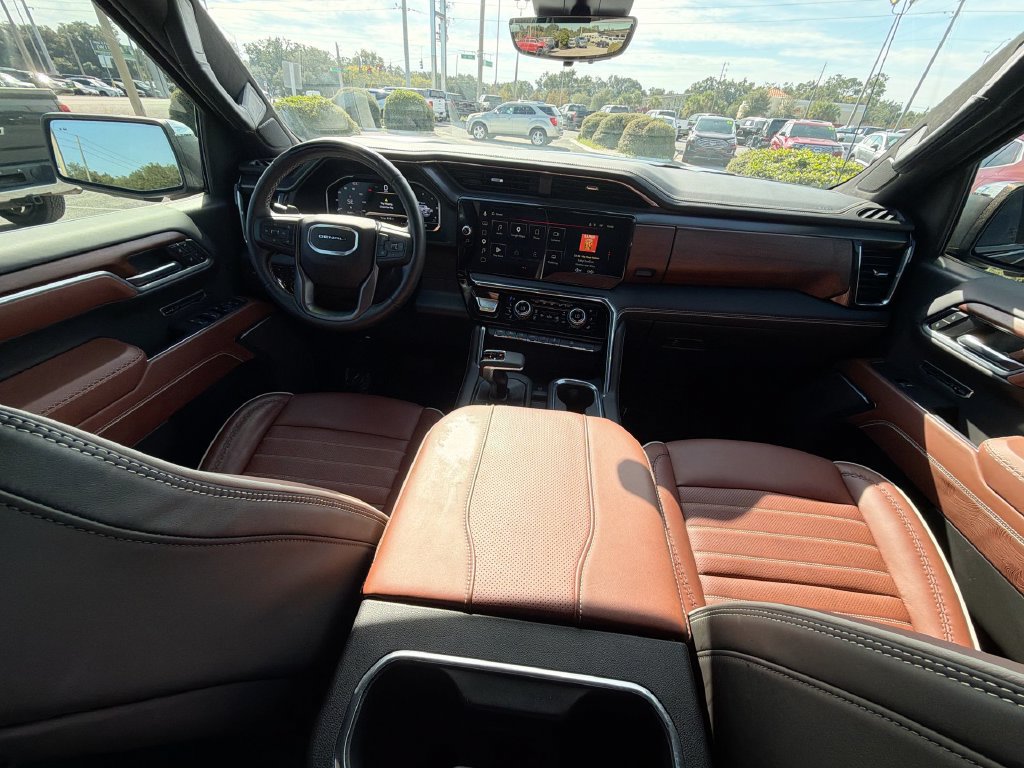 Used 2025 GMC Sierra 1500 Denali Ultimate AWD/4WD image 13