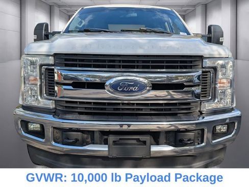 Used 2019 Ford F250 XLT image 2