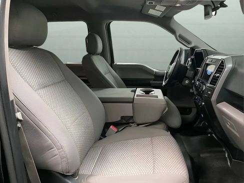 Used 2016 Ford F150 XLT w/ Equipment Group 302A Luxury AWD/4WD image 15