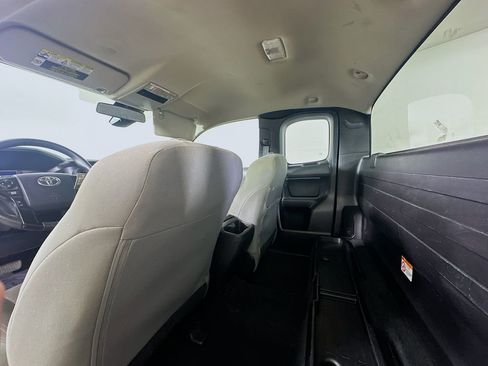 Used 2023 Toyota Tacoma SR image 13