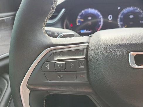 Certified 2024 Jeep Grand Cherokee Limited w/ Luxury Tech Group II image 25