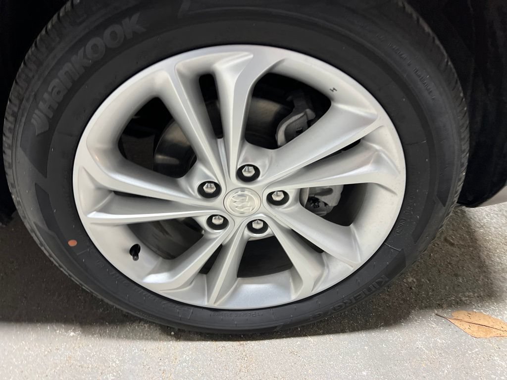 Used 2023 Buick Encore GX Preferred w/ Cold Weather Comfort Package FWD image 41