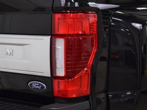 Used 2022 Ford F450 Platinum w/ FX4 Off-Road Package image 21