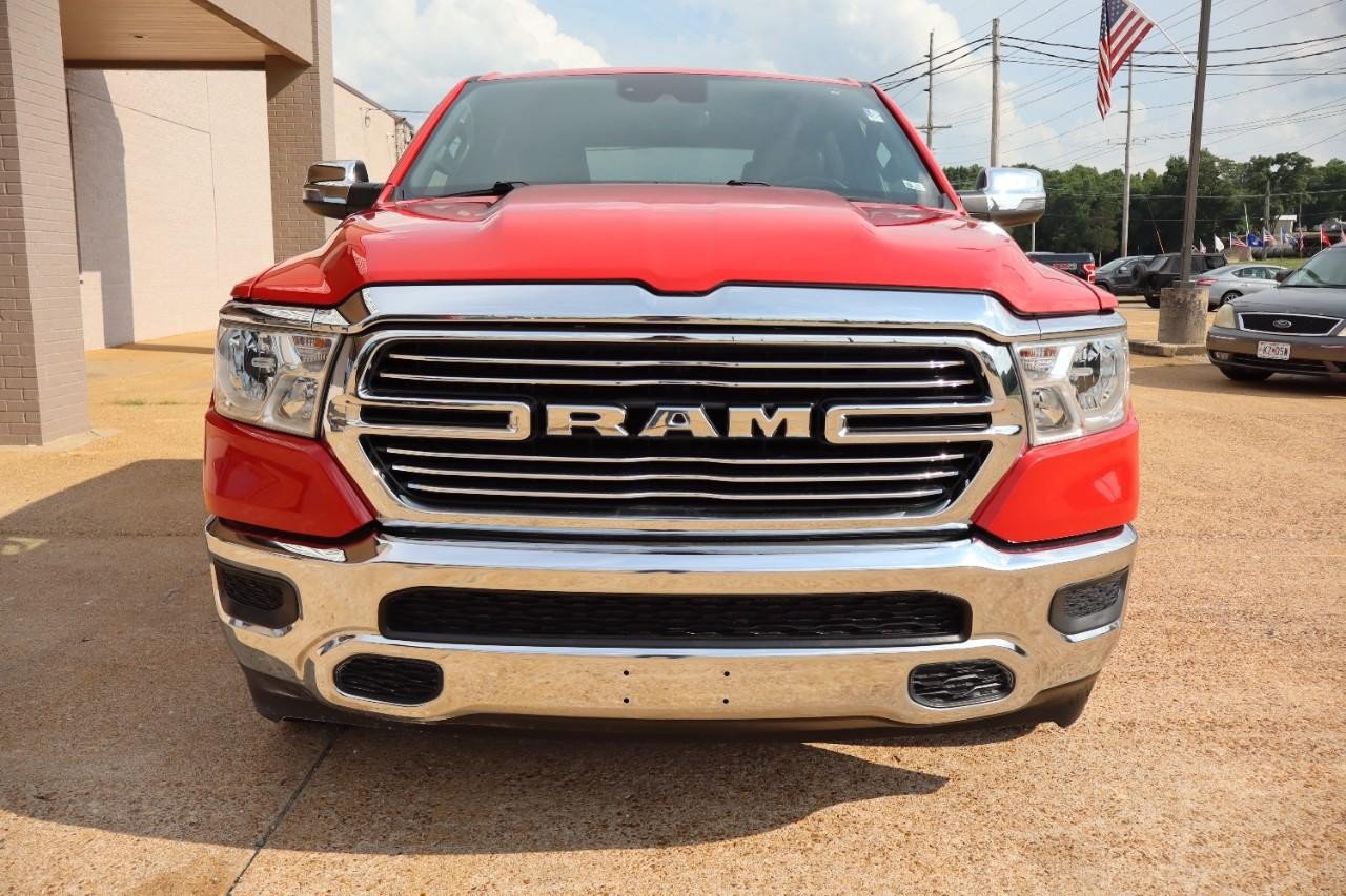 Used 2024 RAM 1500 Laramie AWD/4WD image 8