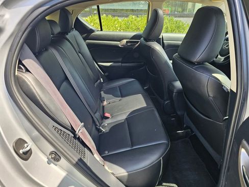 Used 2015 Lexus CT 200h FWD image 12