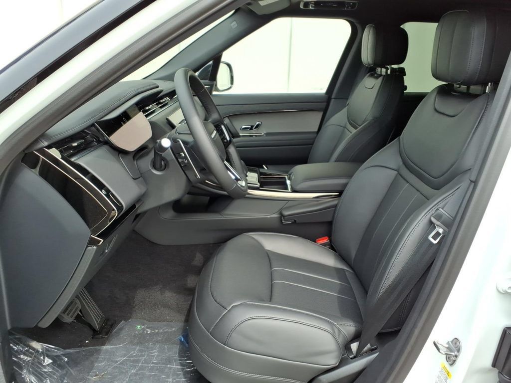 New 2026 Land Rover Range Rover Sport SE AWD/4WD image 10