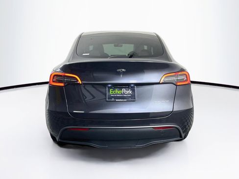 Used 2024 Tesla Model Y Long Range AWD/4WD image 7