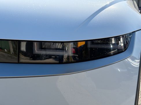 Used 2022 Hyundai Ioniq 5 SE image 9