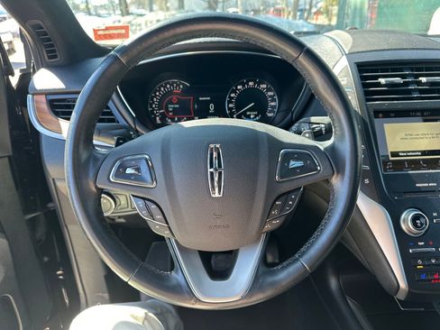 Used 2017 Lincoln MKC Reserve image 16