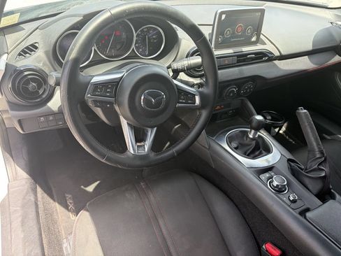Used 2016 MAZDA MX-5 Miata Club w/ Brembo/BBS Package RWD image 11