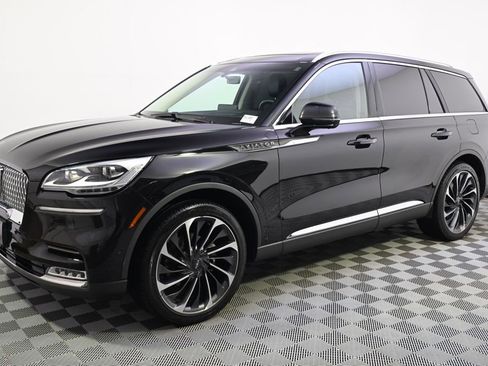 Certified 2023 Lincoln Aviator Reserve w/ Equipment Group 201A AWD/4WD image 2