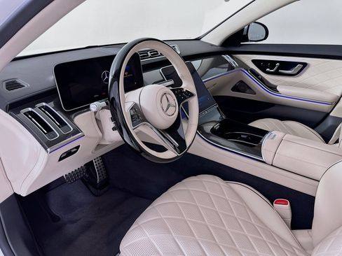 Used 2025 Mercedes-Benz S 580 4MATIC Sedan image 10