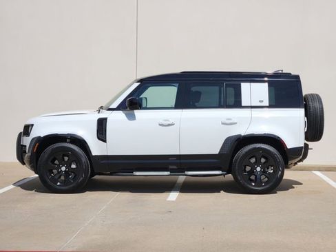 Used 2023 Land Rover Defender 110 X-Dynamic SE image 4