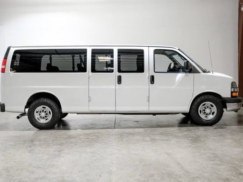 Used 2013 Chevrolet Express 3500 LT w/ LT Preferred Equipment Group RWD image 8