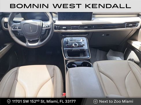 Used 2023 Lincoln Nautilus AWD w/ Premium Package image 19