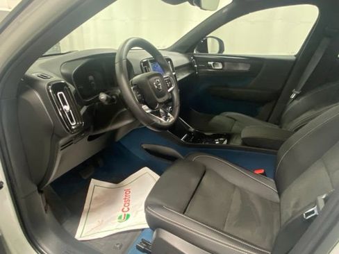Used 2023 Volvo XC40 Recharge Ultimate w/ Protection Package Premier AWD/4WD image 10