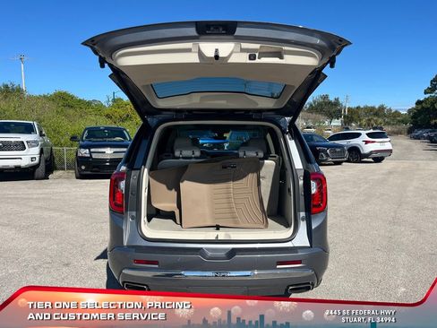 Used 2021 GMC Acadia Denali w/ Denali Technology Package image 17