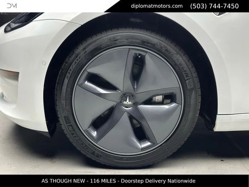 Used 2020 Tesla Model 3 Standard Range Plus image 36