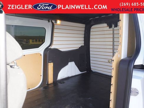 Used 2016 Ford Transit Connect XL image 11