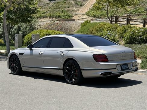 Used 2023 Bentley Flying Spur S V8 AWD/4WD image 5