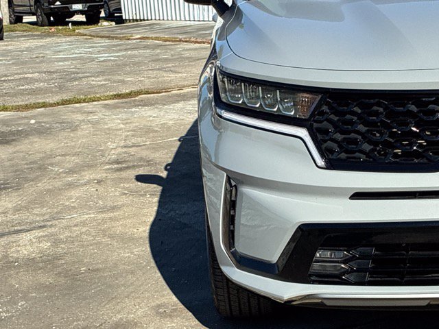 Used 2023 Kia Sorento EX w/ Panoramic Sunroof Package FWD image 12