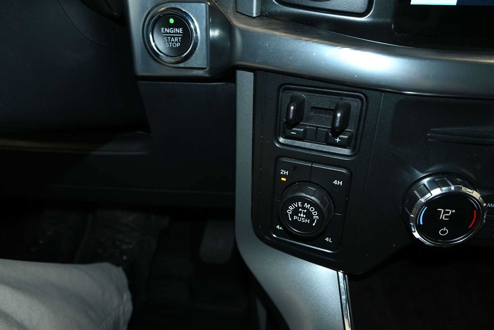 Used 2021 Ford F150 Lariat AWD/4WD image 23