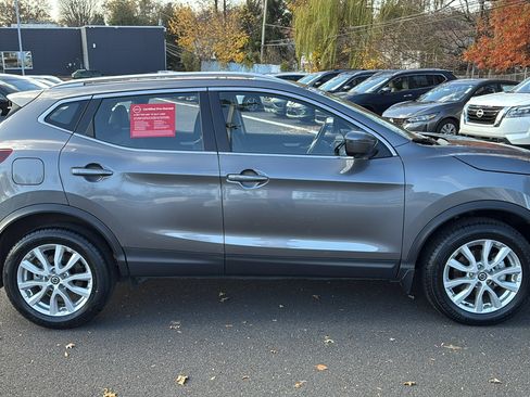 Certified 2022 Nissan Rogue Sport SV w/ Technology Package image 26
