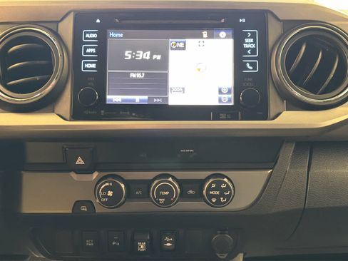 Used 2019 Toyota Tacoma SR5 image 40