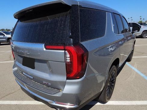 Used 2025 GMC Yukon Denali w/ Denali Reserve Package AWD/4WD image 5