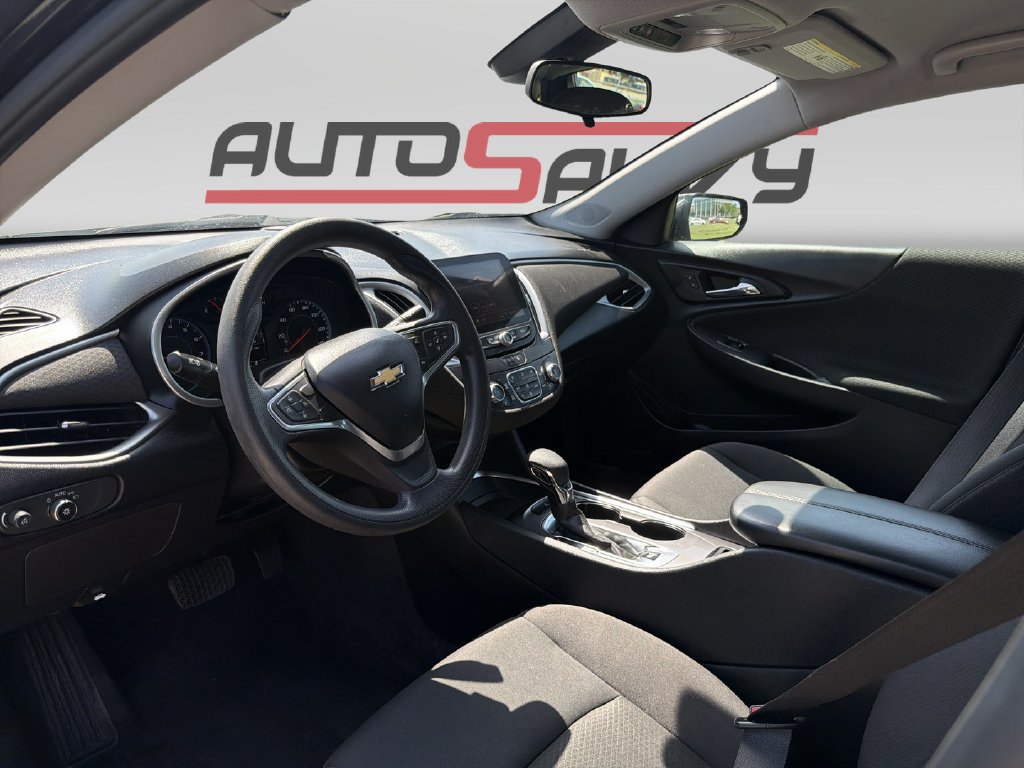 Used 2022 Chevrolet Malibu LT FWD image 10