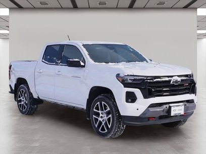 Used 2024 Chevrolet Colorado Z71 w/ Z71 Convenience Package 2