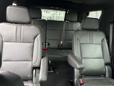Used 2021 Chevrolet Tahoe RST w/ Luxury Package AWD/4WD image 9