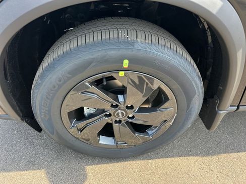 New 2026 Nissan Rogue SV image 36