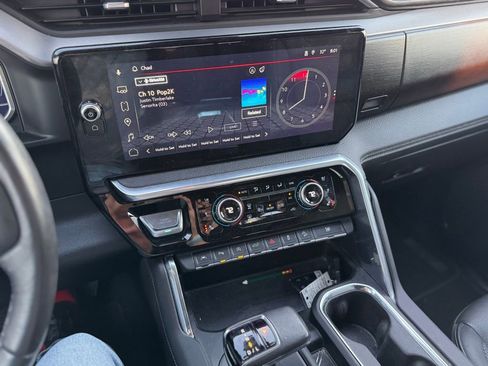 Used 2022 GMC Sierra 1500 Denali w/ Technology Package image 15