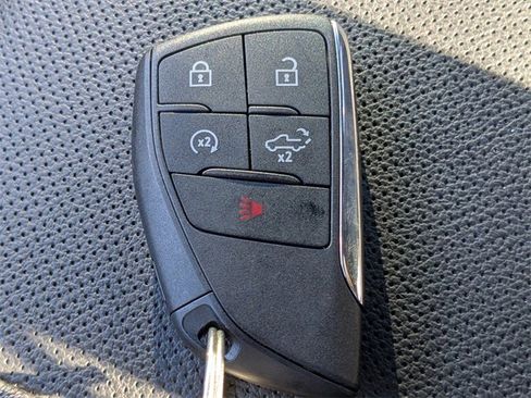 Used 2025 Chevrolet Silverado 1500 LTZ image 28